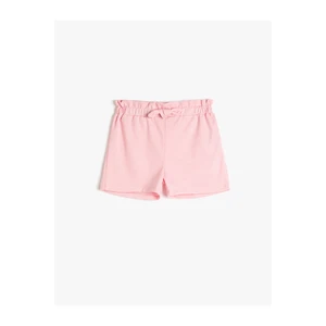 Koton The shorts have an elasticated waist with a bow.