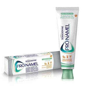 Sensodyne Pro-Namel Daily Protection pasta posilňujúca zubnú sklovinu na každodenné použitie Mint 75 ml
