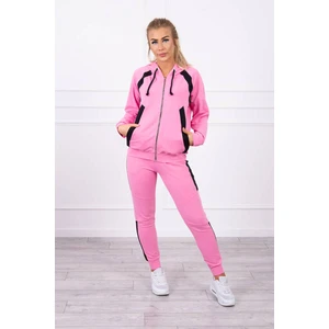 Sports set with stripes light pink