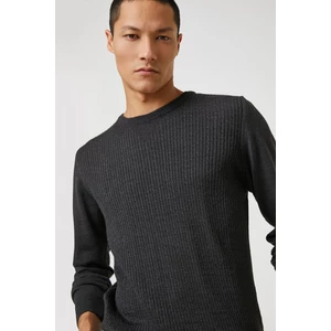 Koton Basic Knitwear Sweater with Knit Detail Crew Neck