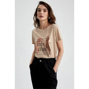 T-shirt da donna DEFACTO