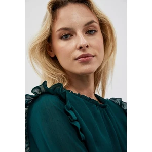 Shirt with frill on the shoulders