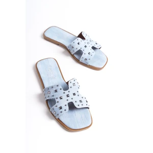 Capone Outfitters Women's Slippers