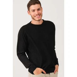 V0320 DEWBERRY MEN'S SWEATER-BLACK