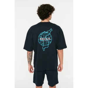Trendyol Navy Blue Męska oversize'owa kołnierzyk rowerowy z nadrukiem T-shirt