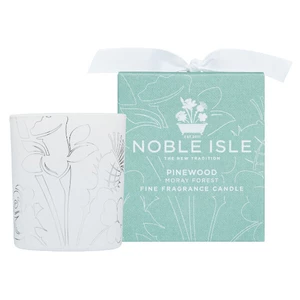 Noble Isle Vonná sviečka Pinewood 200 g