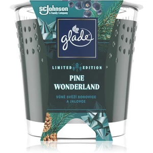 GLADE Pine Wonderland vonná svíčka 129 g