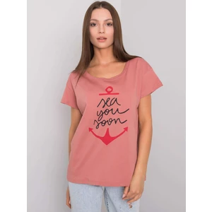 Dusty pink t-shirt with an inscription