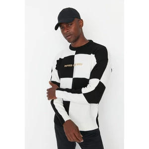 Trendyol Black Men's Oversize Fit Wide Pattern Color Block Embroidered Knitwear Sweater