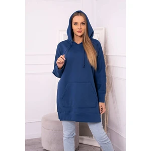 Insulated sweatshirt with slits on the sides of jeans
