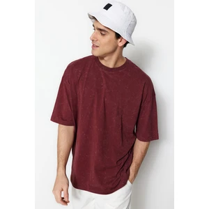 Trendyol Men's Basic Oversize/Wide Cut Crew Neck Short Sleeves 1 Cotton T-Shirt with an Worn/Faded Effect.