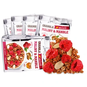 MIXIT Granola z pece do vrecka Maliny a mandle 70 g