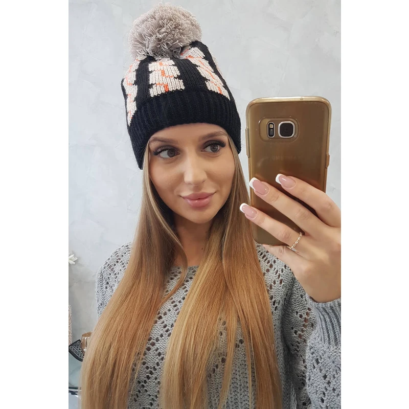 Čepice s bambulí Rozalia K323 béžová+černá Čepice s bambulí Rozalia K323 béžová+černá